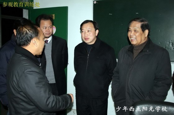 1584931997136522.jpg R.jpg